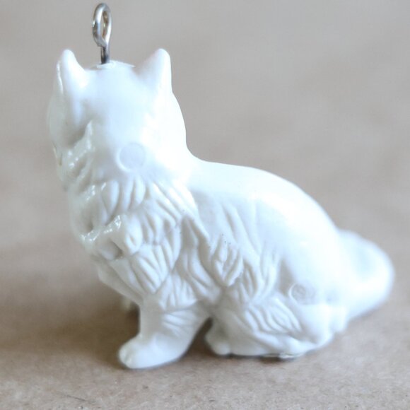 Miniature cat ornament & apple ornament - Picture 2 of 6